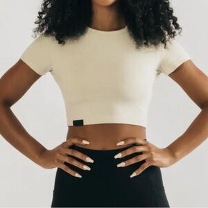 Alphalete Cream Women's Crop Top
